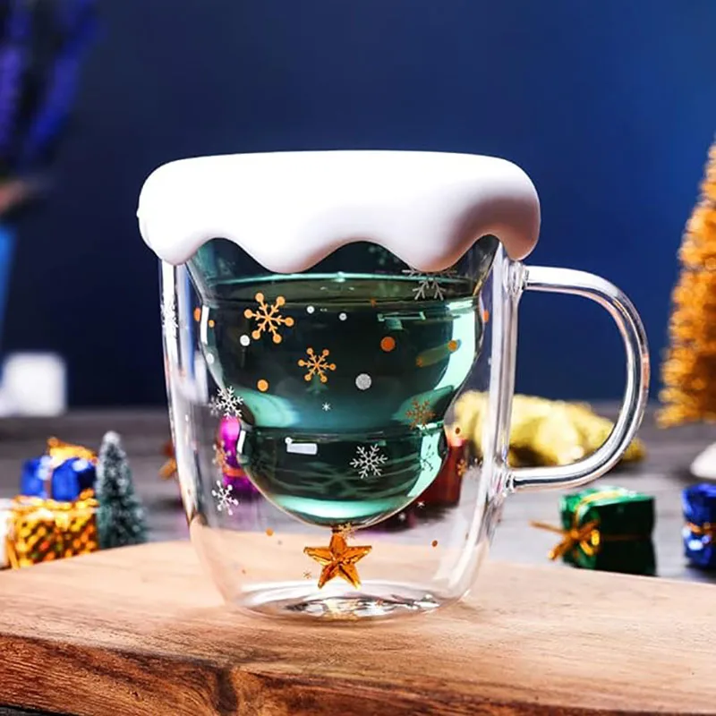 Scdae3eba8370478bbee346bd2e519c8av.webp Weihnachtliche Glas-Tasse mit Deckel – Doppelwandiger Kaffeebecher im Tannenbaum-Design – Bild 1